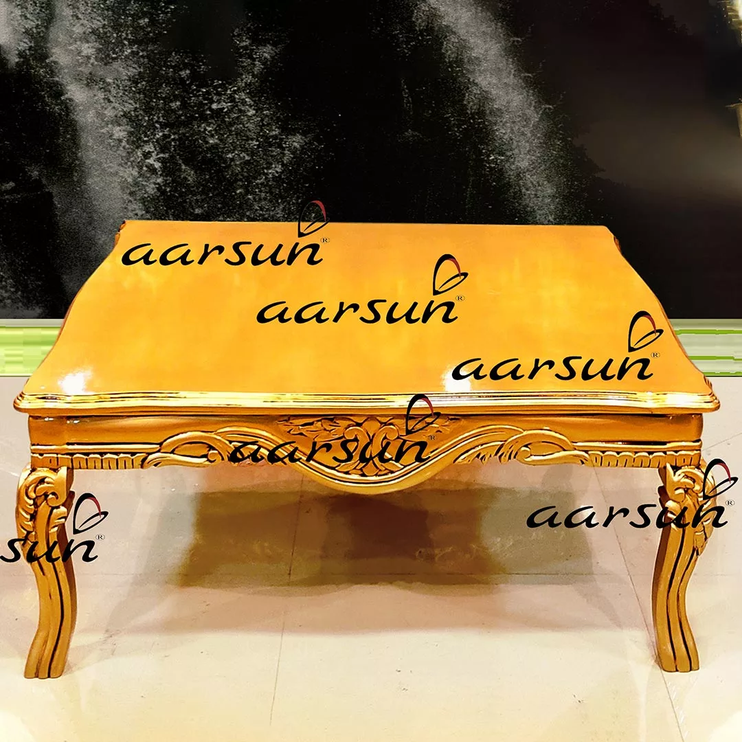 विंटेज सेंटर टेबल