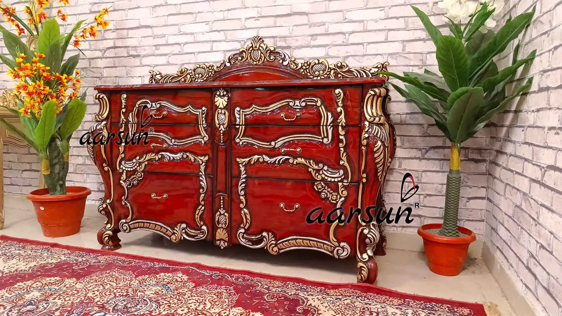 Majestic Mahogany Console Table: Elegance in Detail view 3